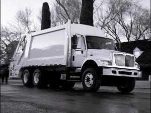 International 7600 Rolloffcon